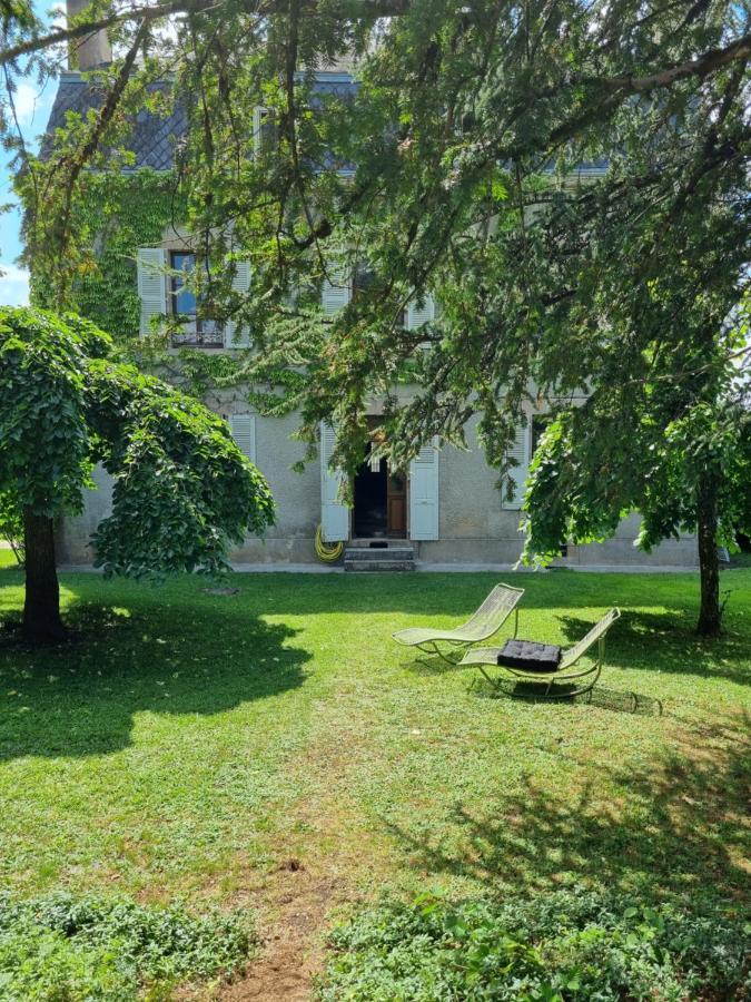 VILLA MURA gite luxe avec piscine et spa campagne et grand air nouvelle Aquitaine Corrèze Neuvic  Esterno foto