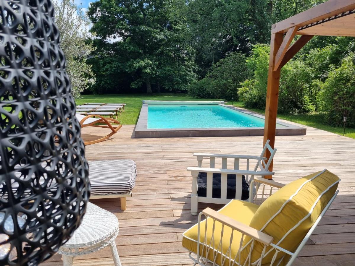 VILLA MURA gite luxe avec piscine et spa campagne et grand air nouvelle Aquitaine Corrèze Neuvic  Esterno foto