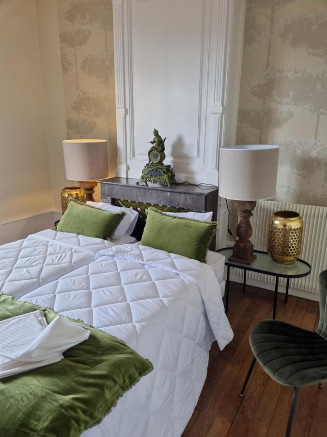 VILLA MURA gite luxe avec piscine et spa campagne et grand air nouvelle Aquitaine Corrèze Neuvic  Esterno foto