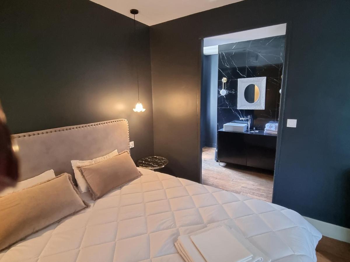 VILLA MURA gite luxe avec piscine et spa campagne et grand air nouvelle Aquitaine Corrèze Neuvic  Esterno foto