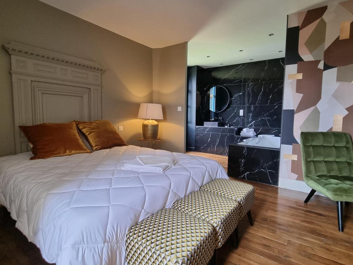 VILLA MURA gite luxe avec piscine et spa campagne et grand air nouvelle Aquitaine Corrèze Neuvic  Esterno foto