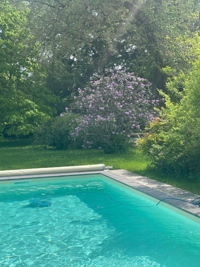VILLA MURA gite luxe avec piscine et spa campagne et grand air nouvelle Aquitaine Corrèze Neuvic  Esterno foto