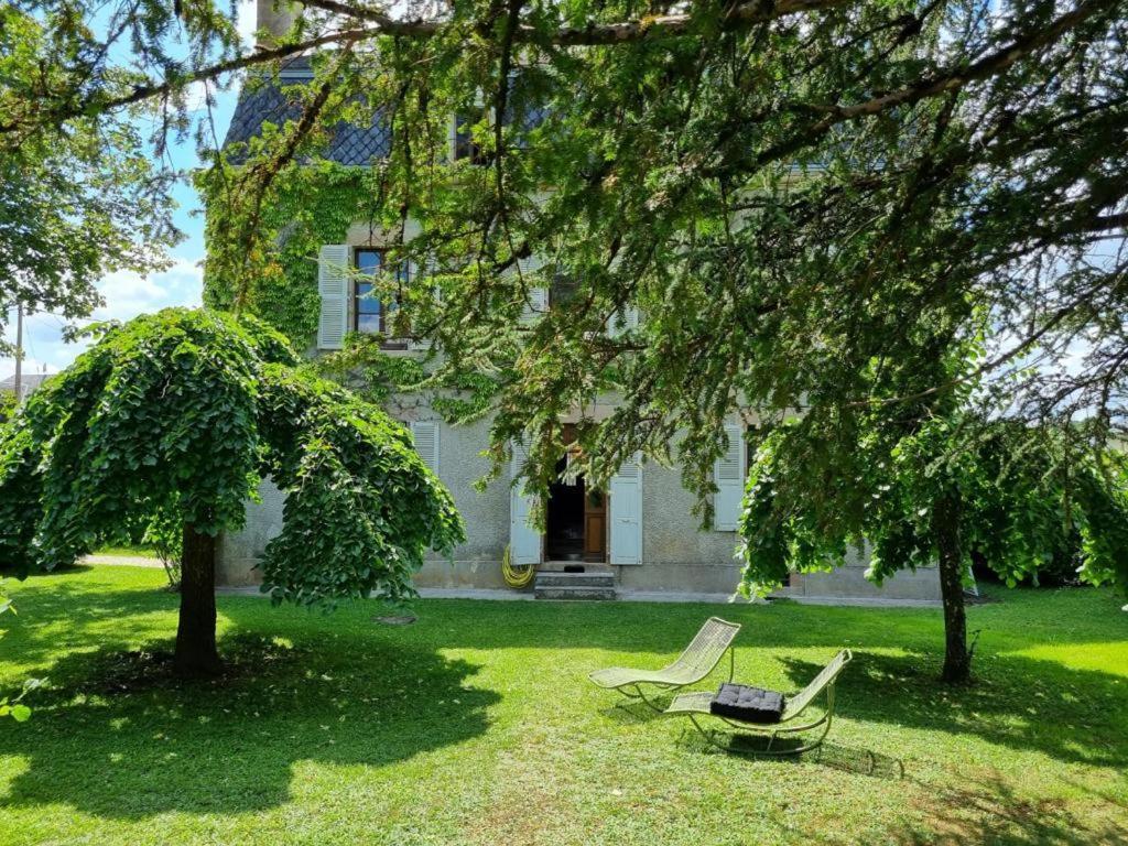 VILLA MURA gite luxe avec piscine et spa campagne et grand air nouvelle Aquitaine Corrèze Neuvic  Esterno foto